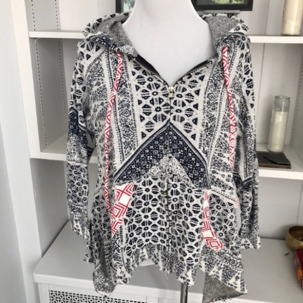 Asymmetrical Zip Up Hoodie !